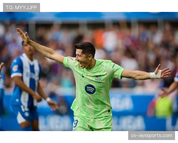 贝蒂斯主场球迷高歌，致敬重伤初愈的老队长华金